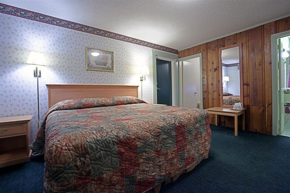 Bay Side Inn & Suites Абърдийн Екстериор снимка